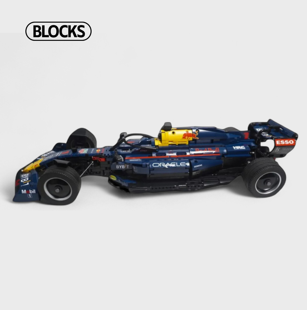 Red Bull RD18 (2558 Peças) - Ganhe Box de Acrílico Exclusivo